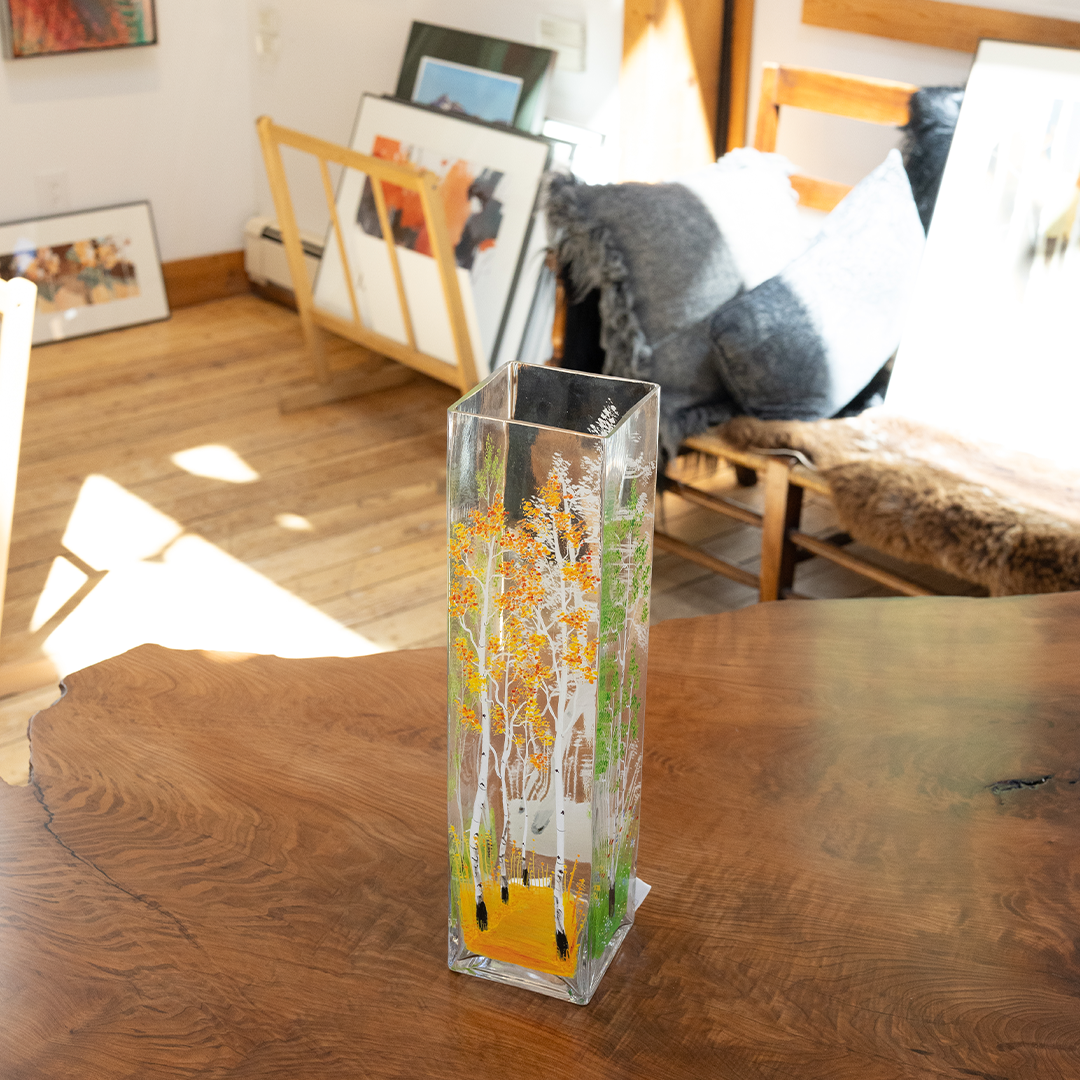 Mary Whitworth Glassware: Large Vase