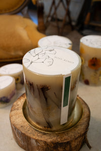 Rosy Rings Candle Forest